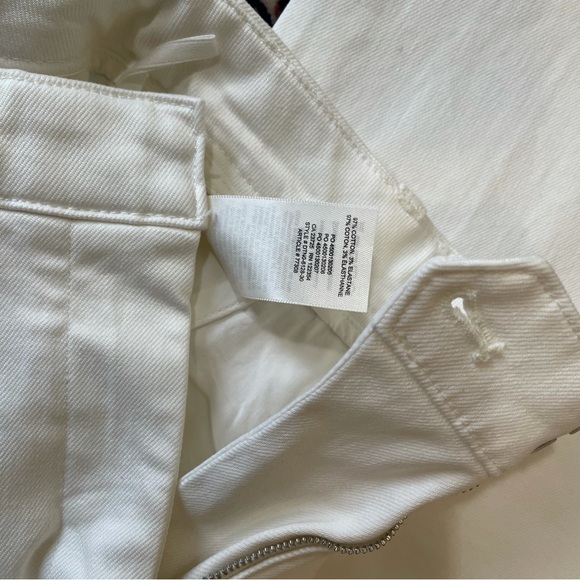 Aritzia Andro pants in size 6/White colour - Picture 4 of 6